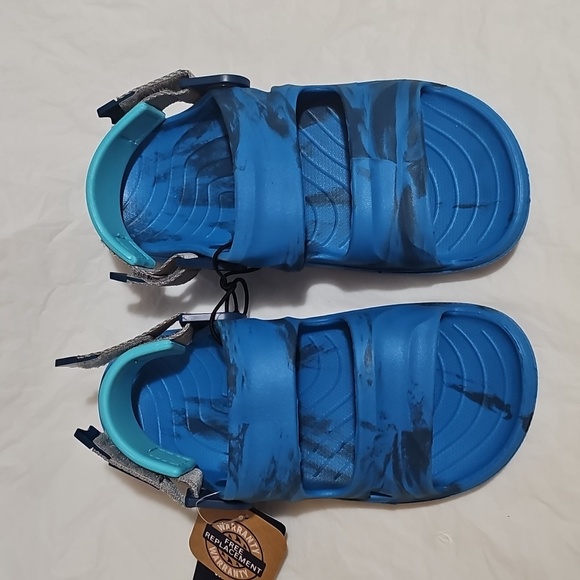 Rugged Shark Kids Size 1 Floatable Washable Sandals Blue New - Picture 1 of 11